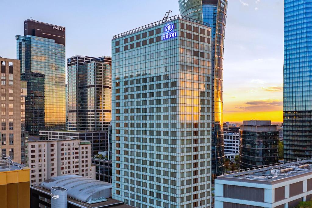 Kasyno Hilton Warszawa sala gier w hotelu Hilton